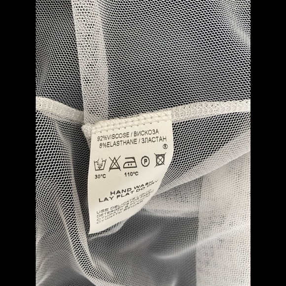 🎉HP🎉Wide Flare with Mesh Insert Maxi Dress - Picture 4 of 4